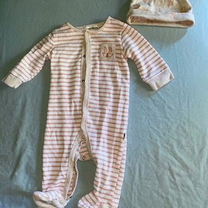 Unisex pajamas with matching hat